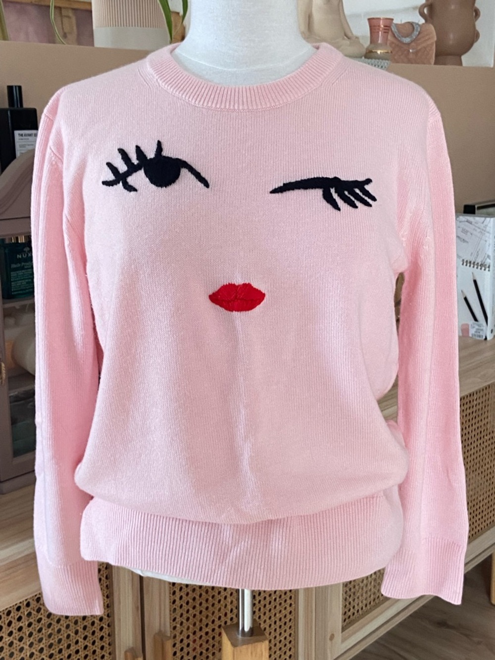 kate spade Light Pink Knit Sweater Top with eyes and lips embroiderie